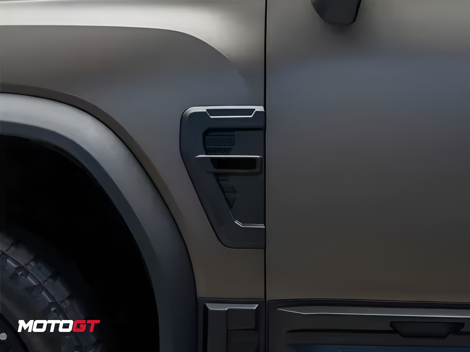 فتحات تهوية جانبية سوداء لامعة من طراز JETOUR T2 — 3